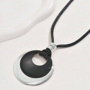 Women Fashion Pendant Necklace Round Leather Cord